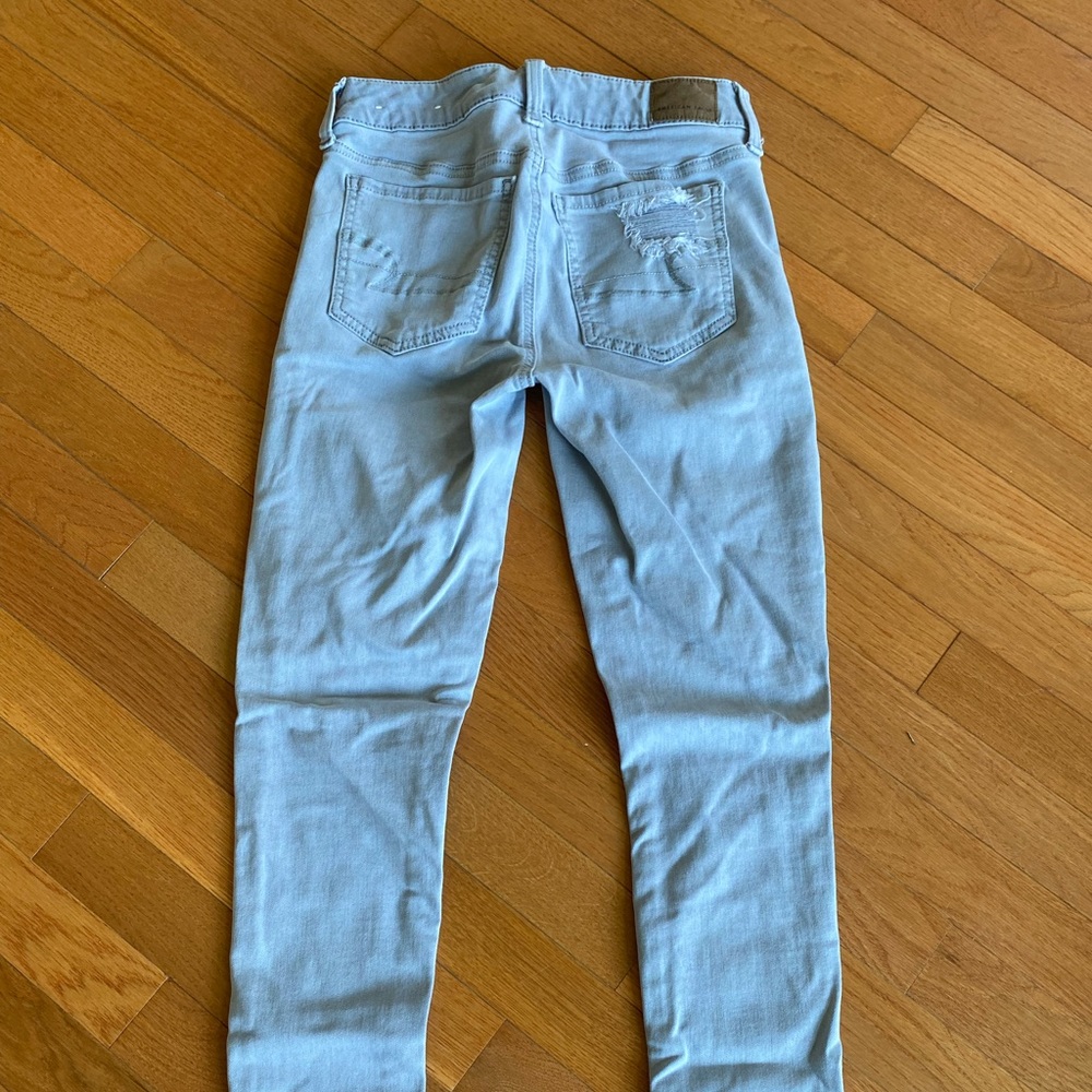 American Eagle Ripped Jeans! - Picture 4 of 5